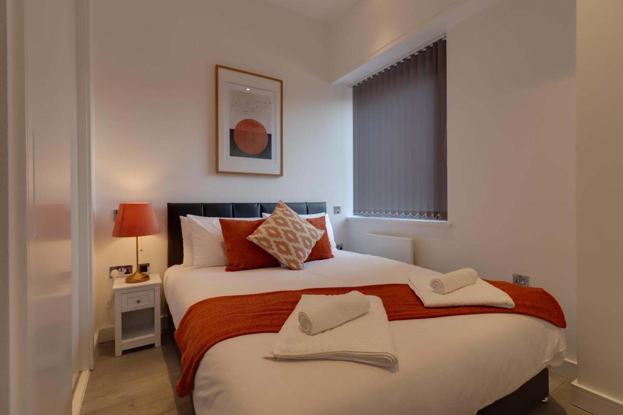 La Casa Suites Slough Buitenkant foto